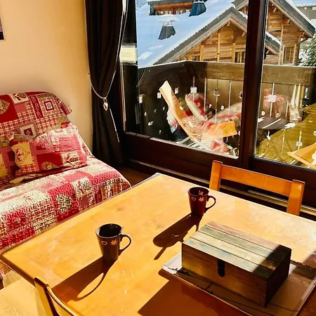 Bright With Views Of Mont Blanc Appartamento